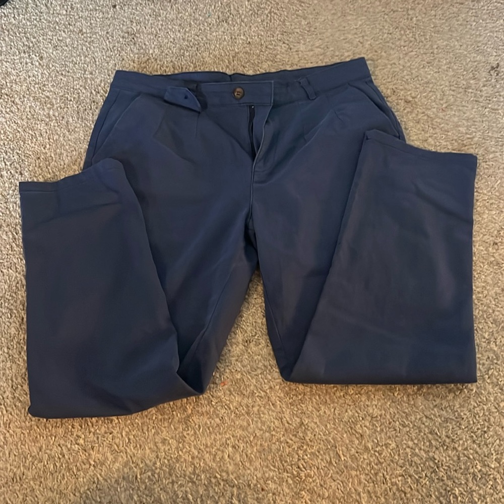 Men blue dress pants size L (fit like 34 x 30)